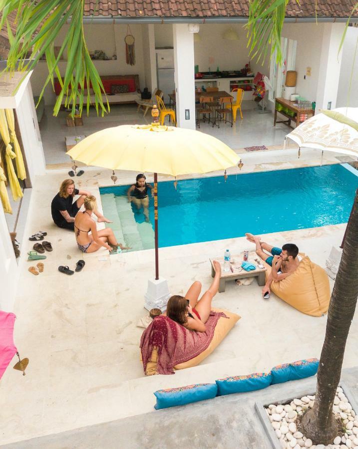 La Boheme Canggu Hostel Exterior photo